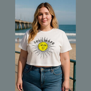 SHEIN Curve 2XL Sun & Moon Celestial Graphic Crop Top White Plus Size